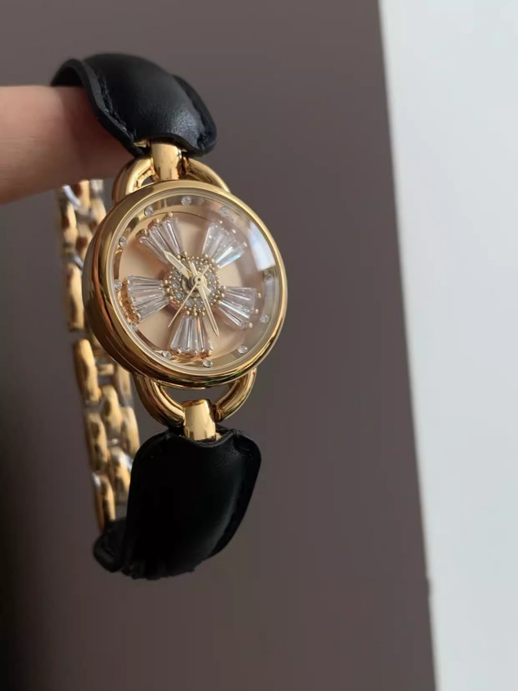 Luxury Designer Women Quartz W - Luxury Watch House 评论和价格
