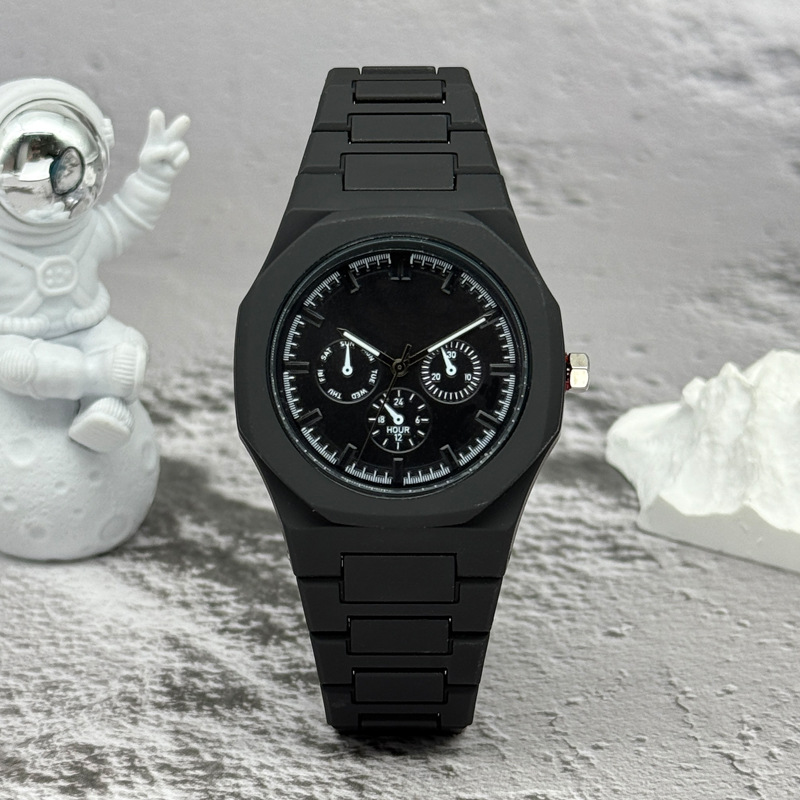 Famous Brand Fake Three-Eyed D - Luxury Watch Wallpaper 评论和价格